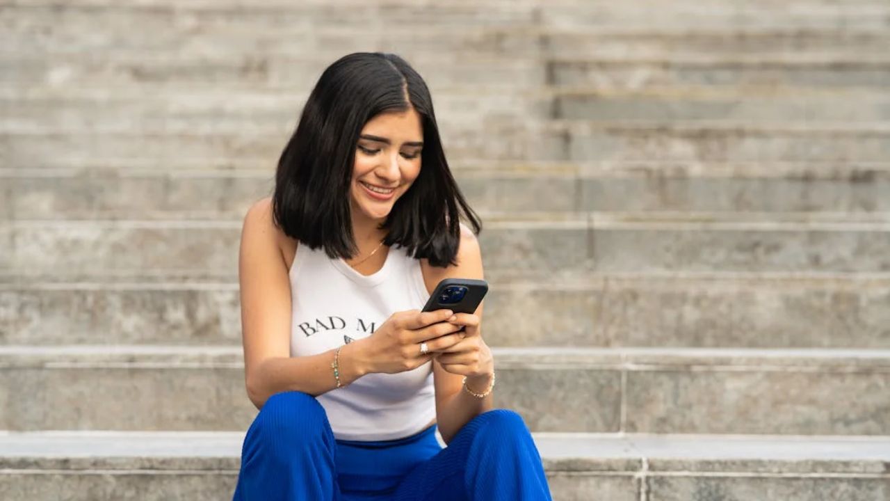 180 Funny Jokes to Charm Your Crush & Build Connection