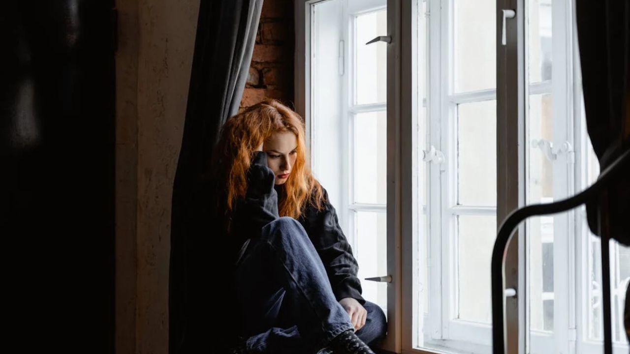 Understanding Why Your Ex Is Texting: 20 Possible Reasons