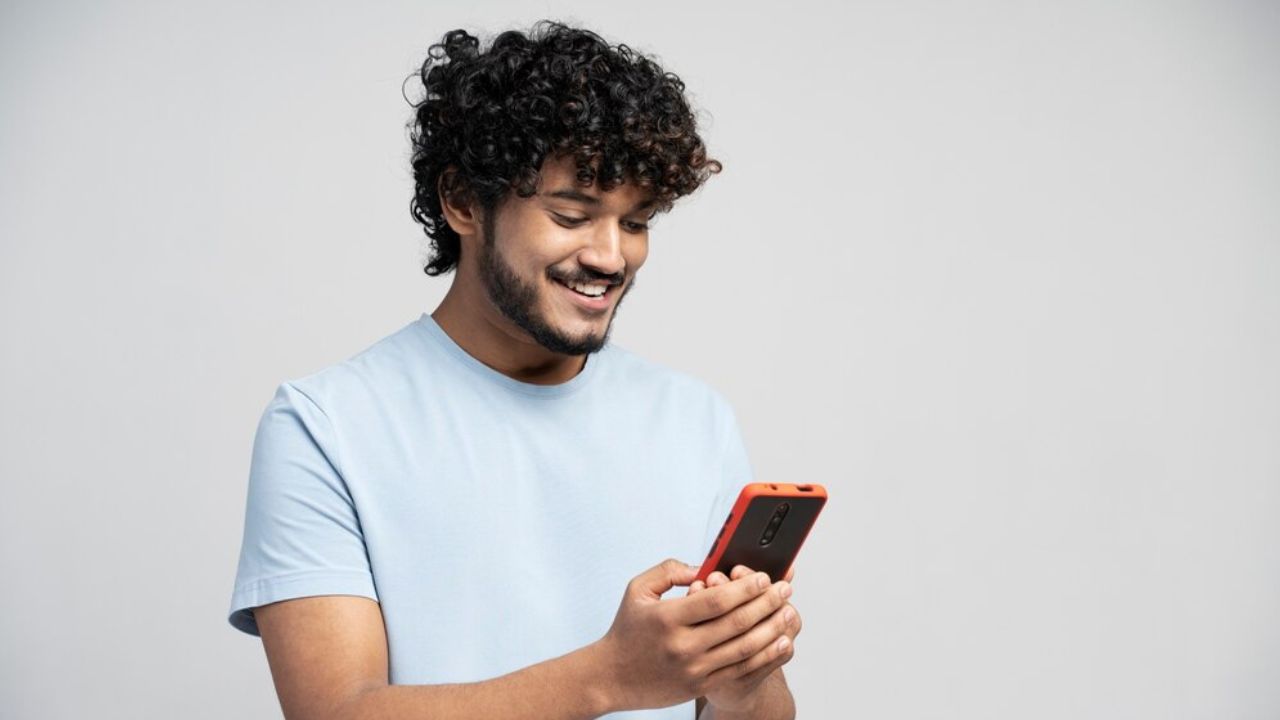 21+ Ways to Tell Him You Like Him: Confess Your Feelings with Confidence