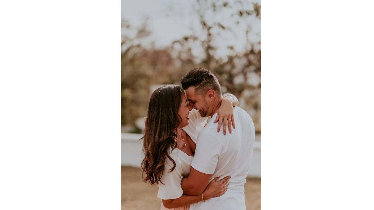 16 Romantic Ways to Rekindle Passion & Connection in Your Marriage