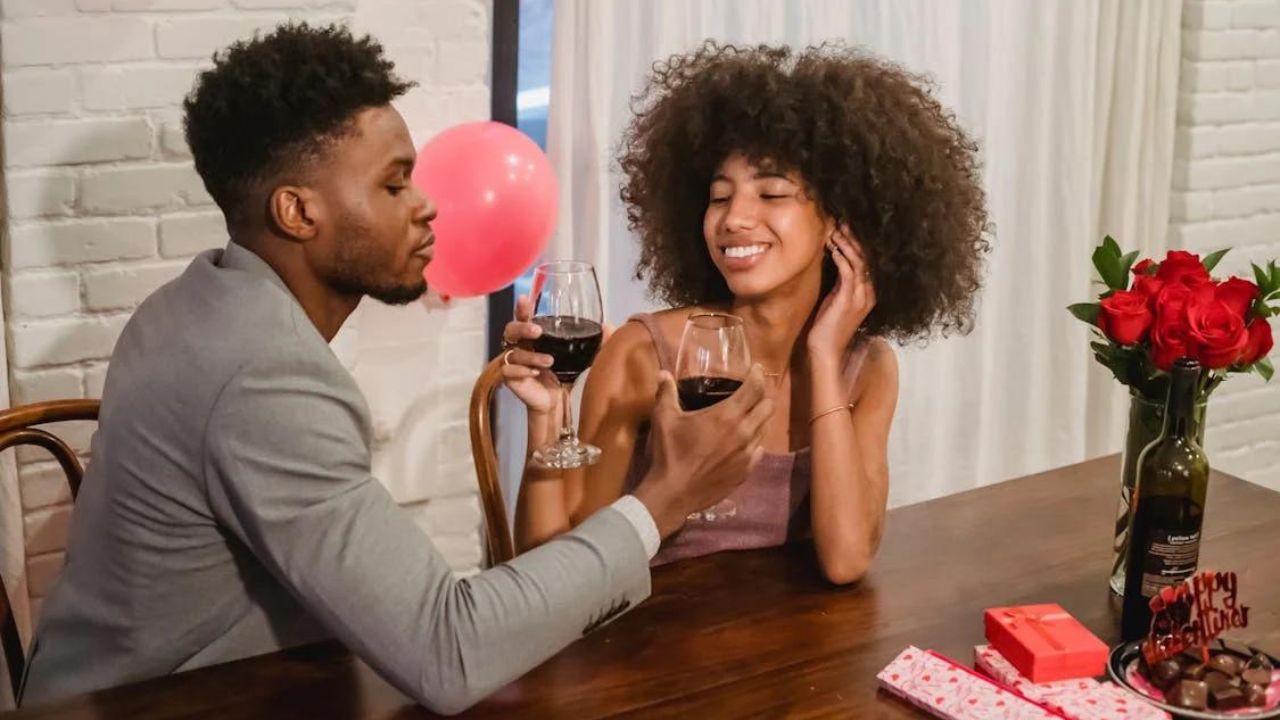16 Romantic Ways to Rekindle Passion & Connection in Your Marriage