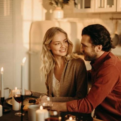First Date Success: 30 Signs of Connection & Potential Romance