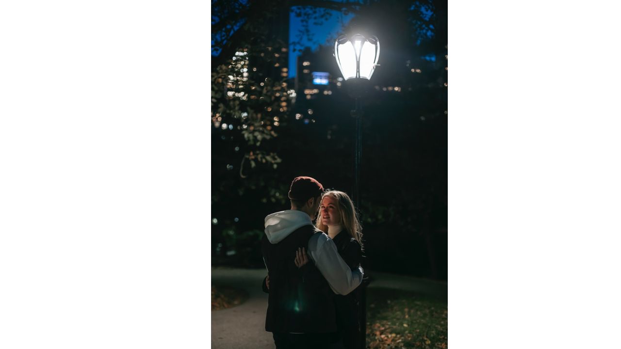 The Psychology of Absence: Why Missing Someone Strengthens Bonds