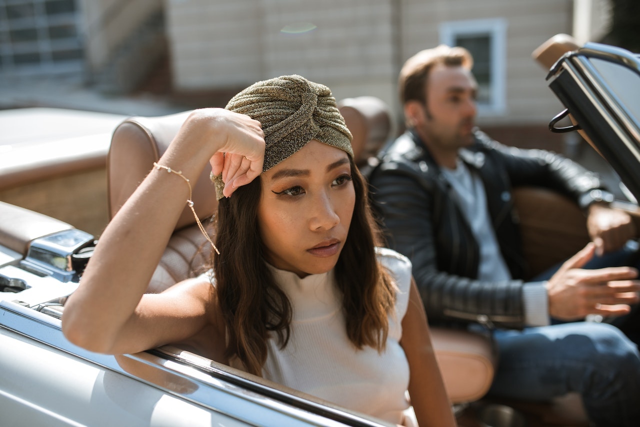 Recognizing Undermining Behavior: 31 Signs of a Friendship That Doesn t Value You