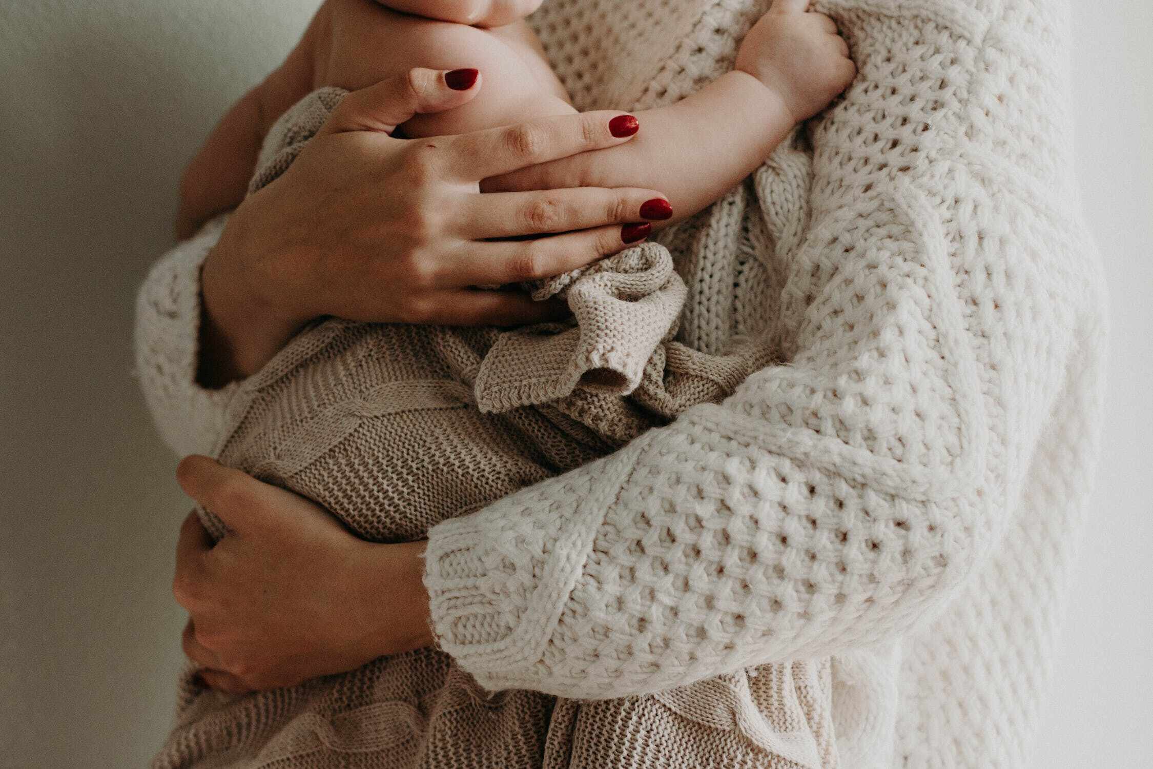 Empowering Quotes for Tired Moms: Strength & Resilience