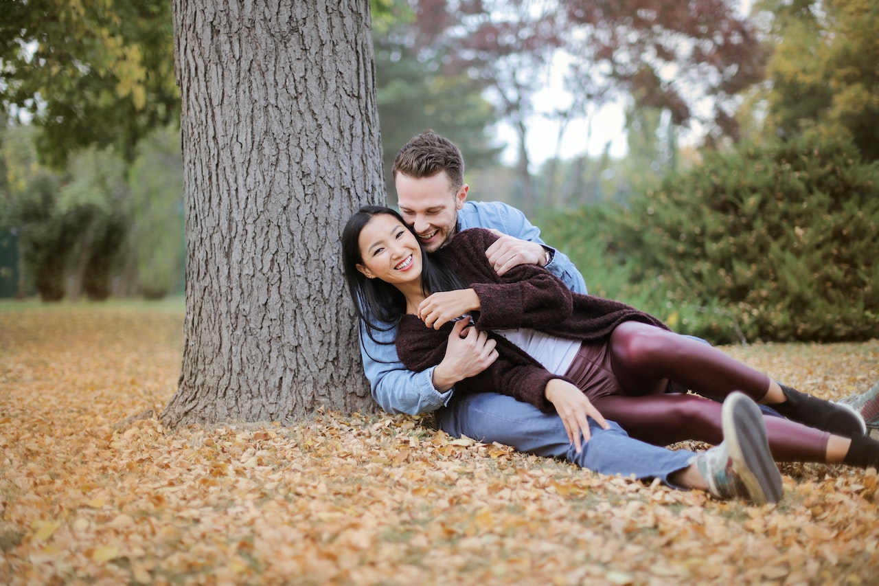 92 Romantic Falling in Love Quotes to Express Your Feelings