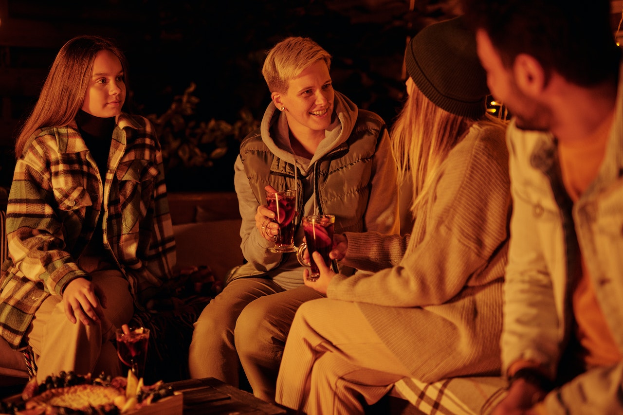 Spark Meaningful Conversations: 150 Engaging Questions for Friends