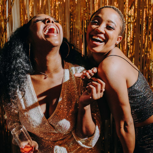 Hilarious Jokes to Tell Friends: Guaranteed Laughs & Fun!