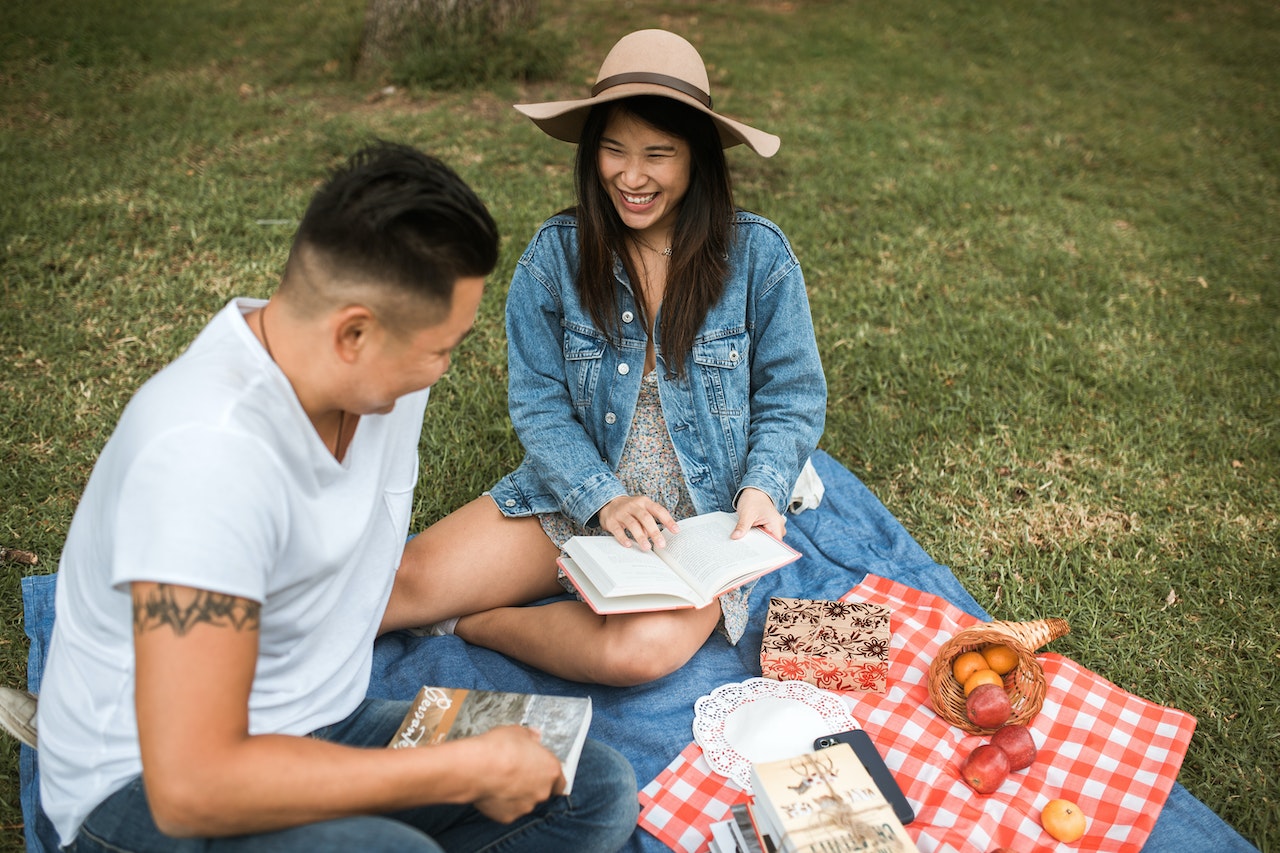31 Clear Signs He Truly Cares About You