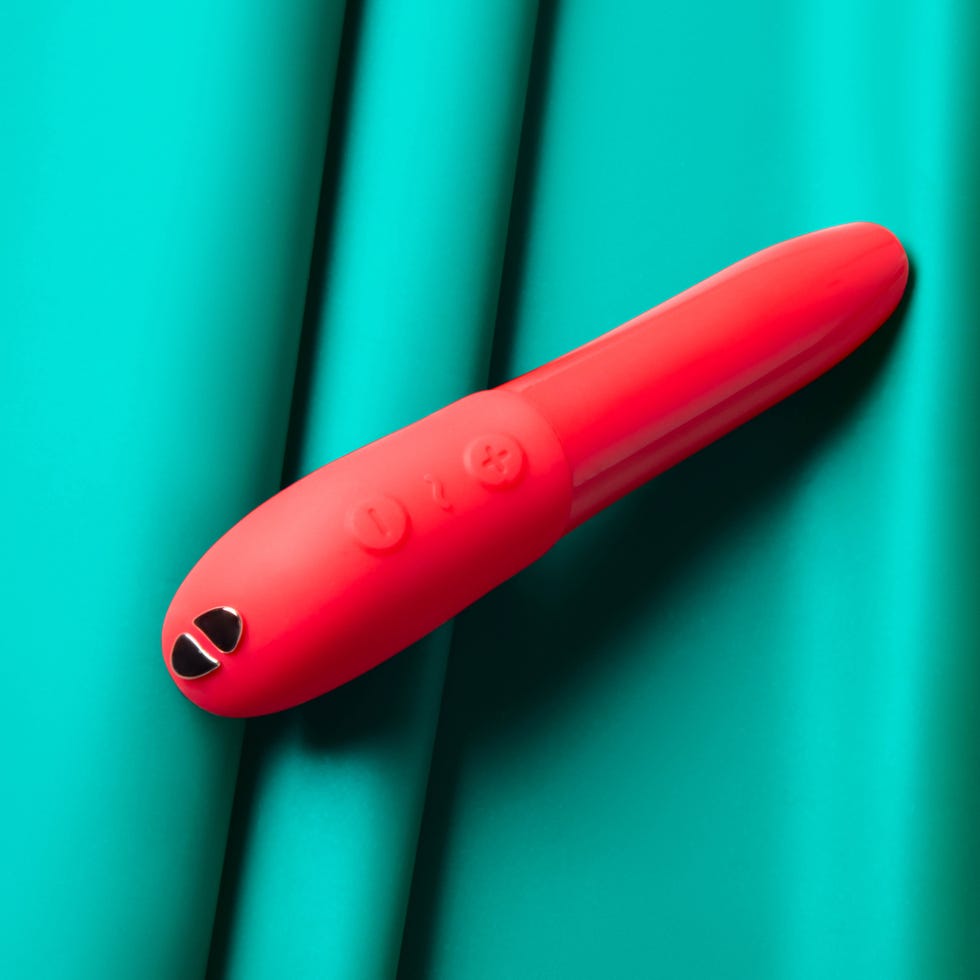 Top 10 Clitoral Vibrators 2024: Expert Reviews & Recommendations