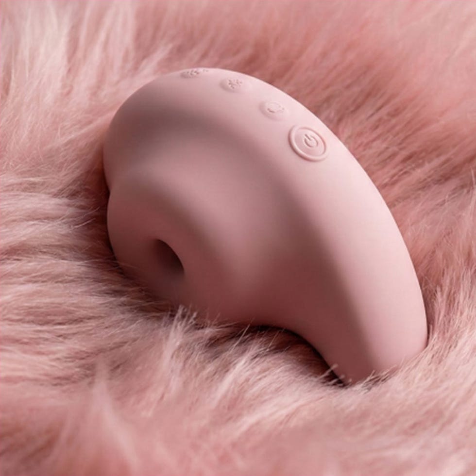 Top 10 Clitoral Vibrators 2024: Expert Reviews & Recommendations