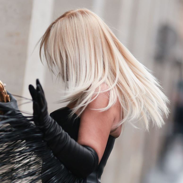 Grey Blending: The Hottest Hair Trend for Silver Strands | [Your Brand Name]
