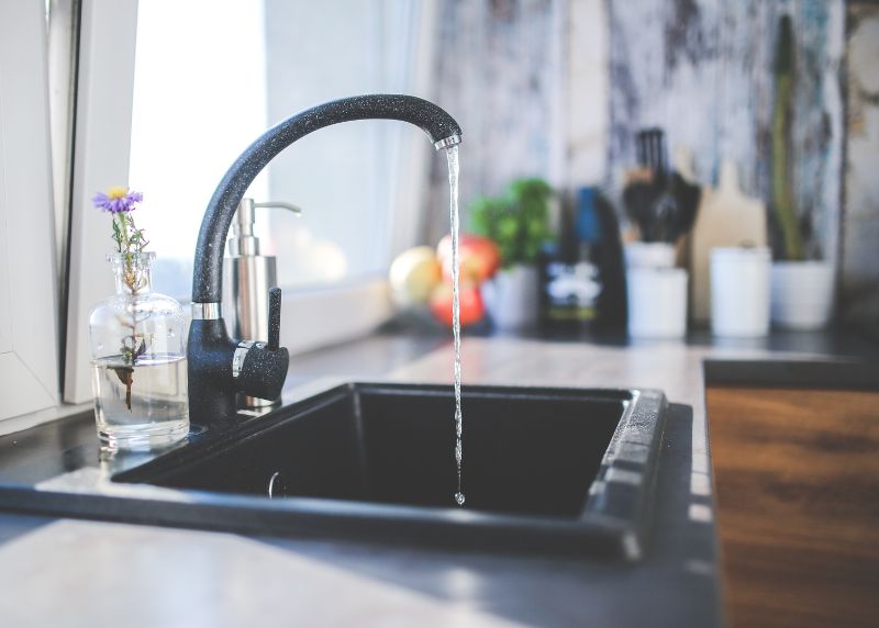 Chromium-6 in Water: Risks, Health Effects & Filtration Solutions