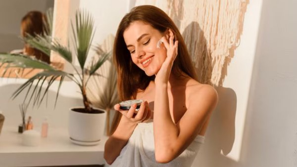 Morning Glow: 5 Proven Habits to Reveal Your Natural Radiance