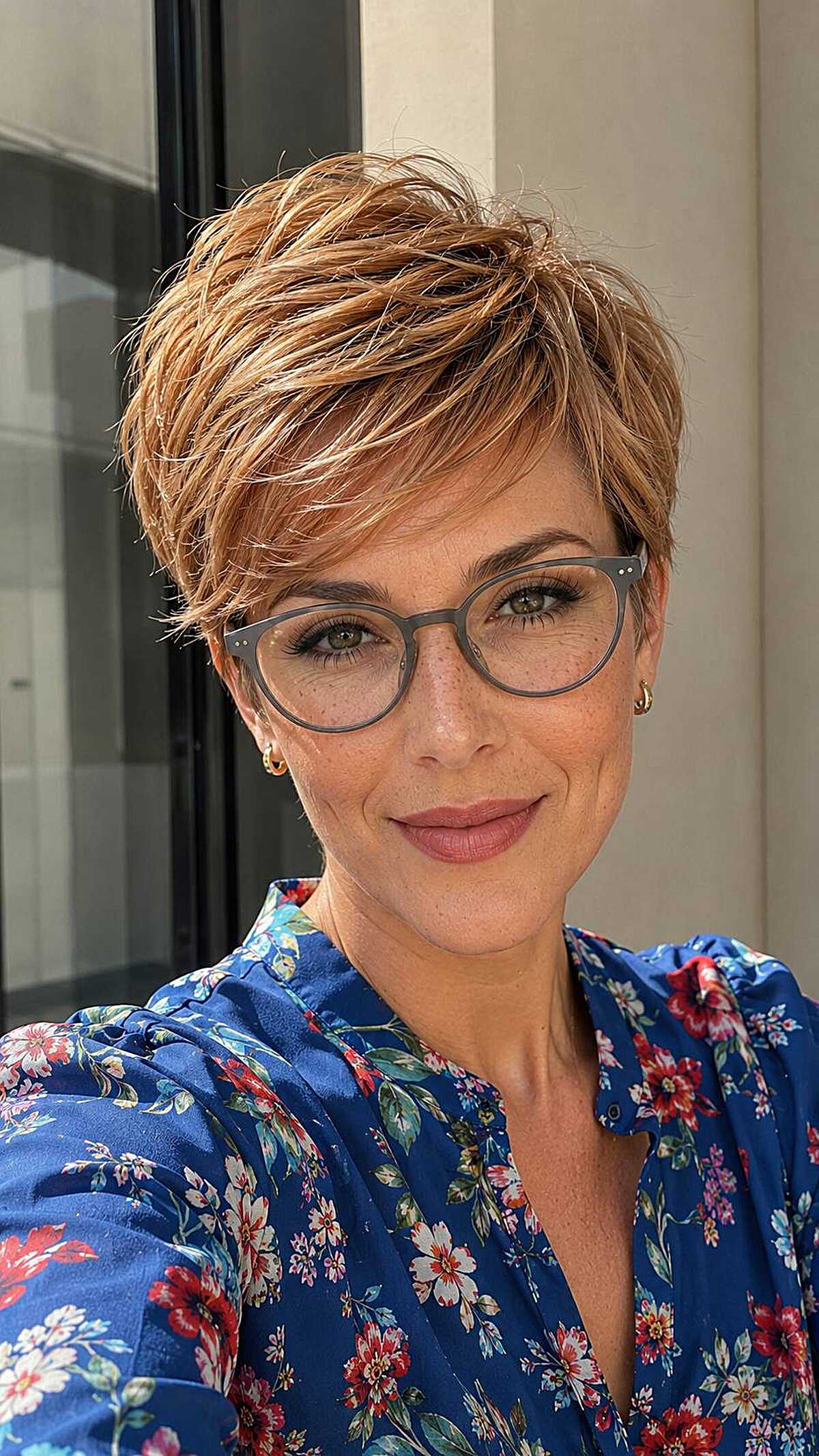 25 Chic Pixie Cuts That Elevate Glasses—Timeless Styles for Every Age