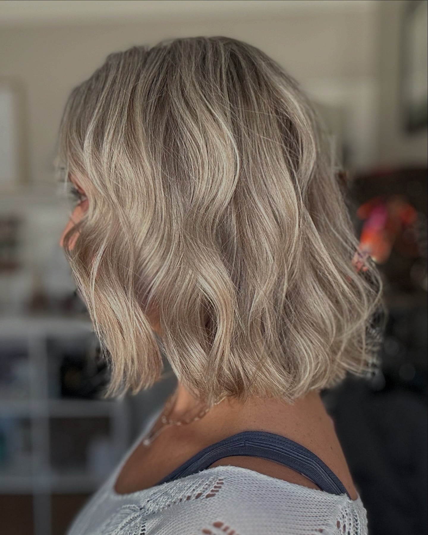 Top 25 Shoulder‑Length Cuts for Thin Hair to Instantly Add Volume and Texture