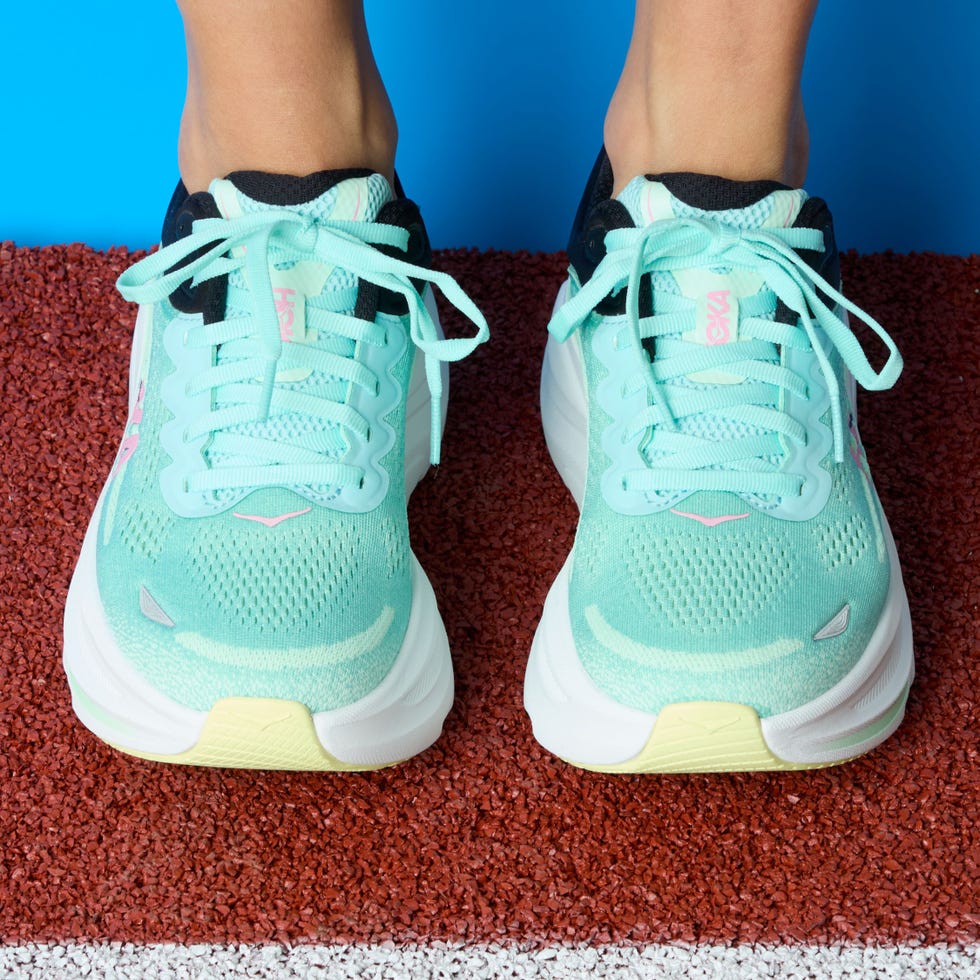 Top 5 Walking Shoes for Plantar Fasciitis: Expert Review & Recommendation