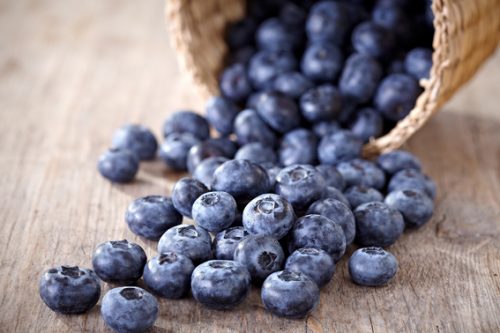 Veilige en effectieve doe-het-zelf-remedies voor het verlichten van de huid:17 natuurlijke behandelingen