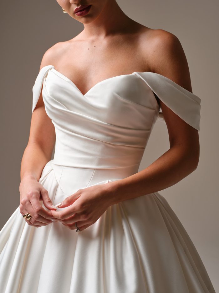 Abiti da sposa eleganti in vita basca | Maggie Sottero 