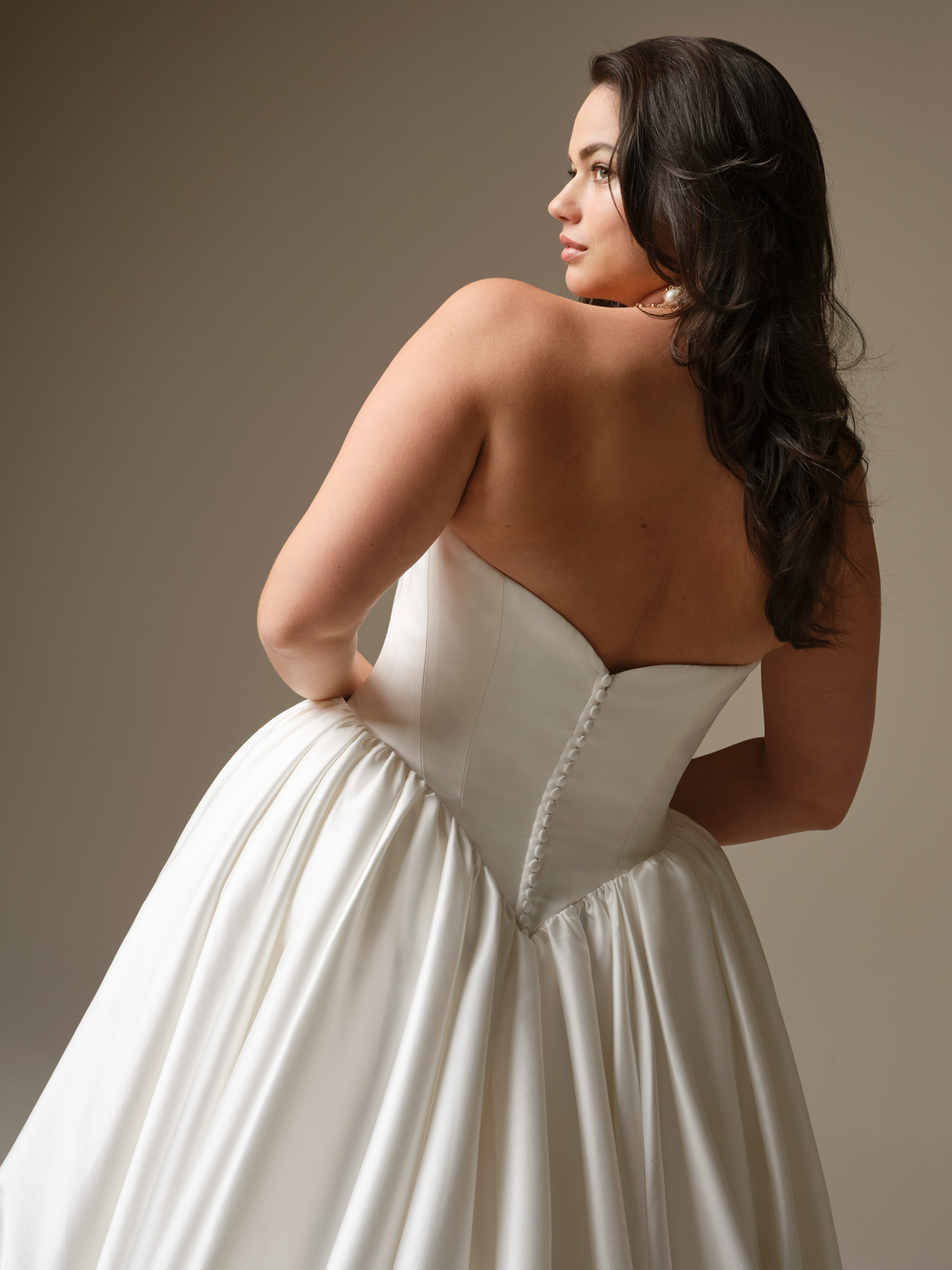 Abiti da sposa taglie forti:la tua guida per trovare l abito perfetto | Maggie Sottero 