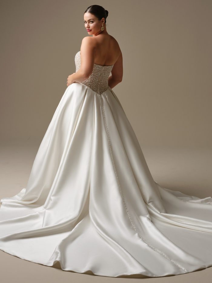 Abiti da sposa taglie forti:la tua guida per trovare l abito perfetto | Maggie Sottero 
