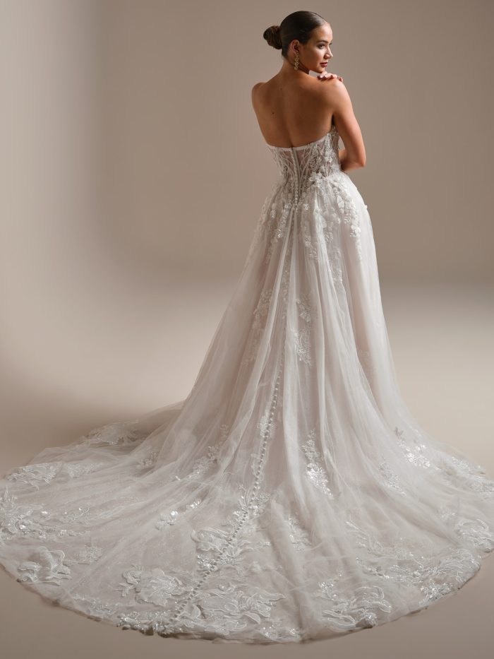Vestidos de noiva de luxo:estilos elegantes e designs de alta costura 