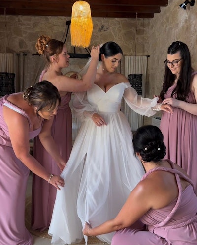 新婦のお母様へのお祝い：心からの感謝の気持ちを込めて 