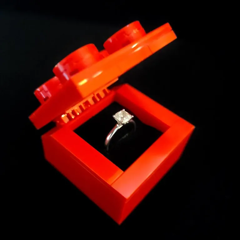 トップの婚約指輪ボックス:安全かつスタイリッシュに保管 
