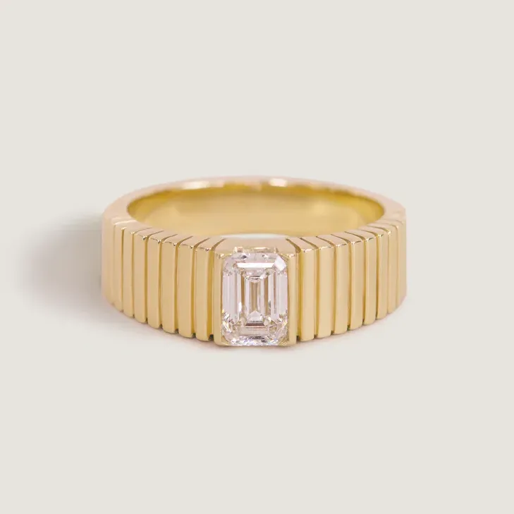 テイラー・スウィフトからインスピレーションを得た婚約指輪:あらゆる時代に合ったデザイン 
