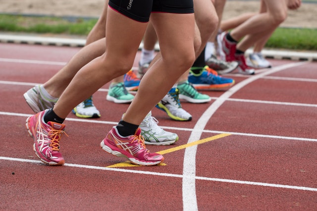 Libérez votre potentiel :avantages de l’embauche d’un coach de course en ligne 