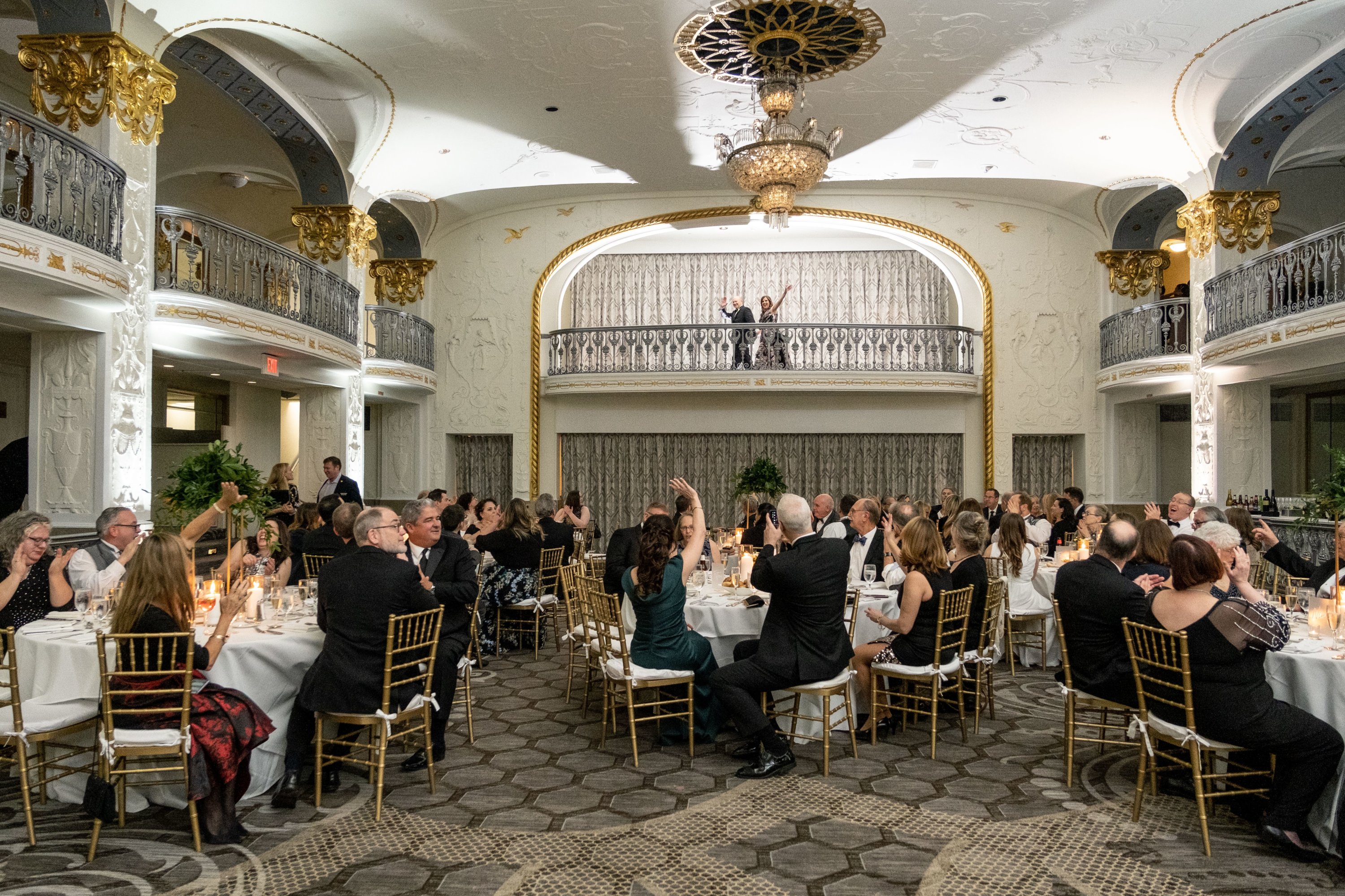 Mariage d hiver élégant à l hôtel Mayflower | Madeleine et Joseph 