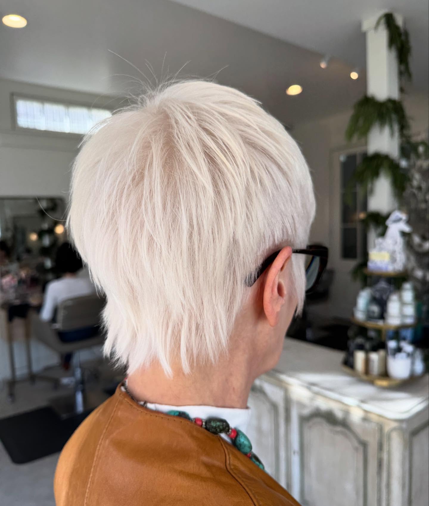 I migliori tagli di capelli Pixie Shag per le donne over 60:tendenze 2026 e consigli di stile 