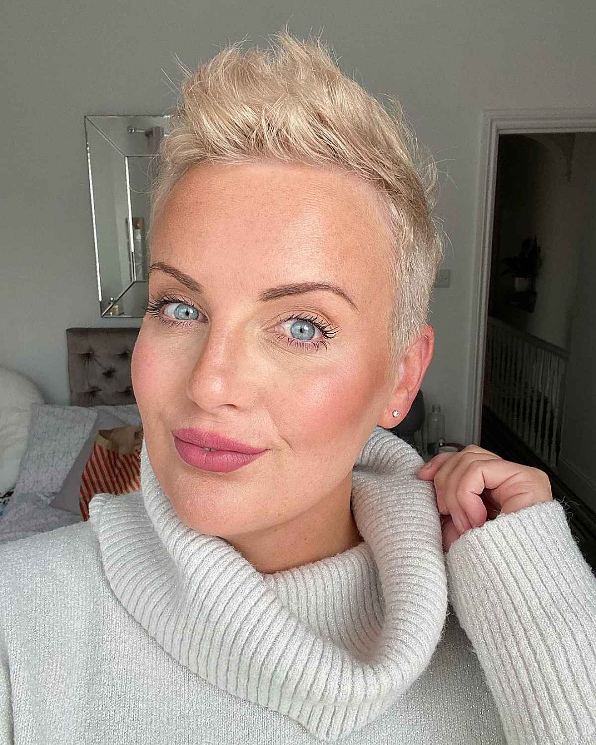 Cortes espetados de Pixie:penteados ousados ​​e fofos para todas as mulheres 