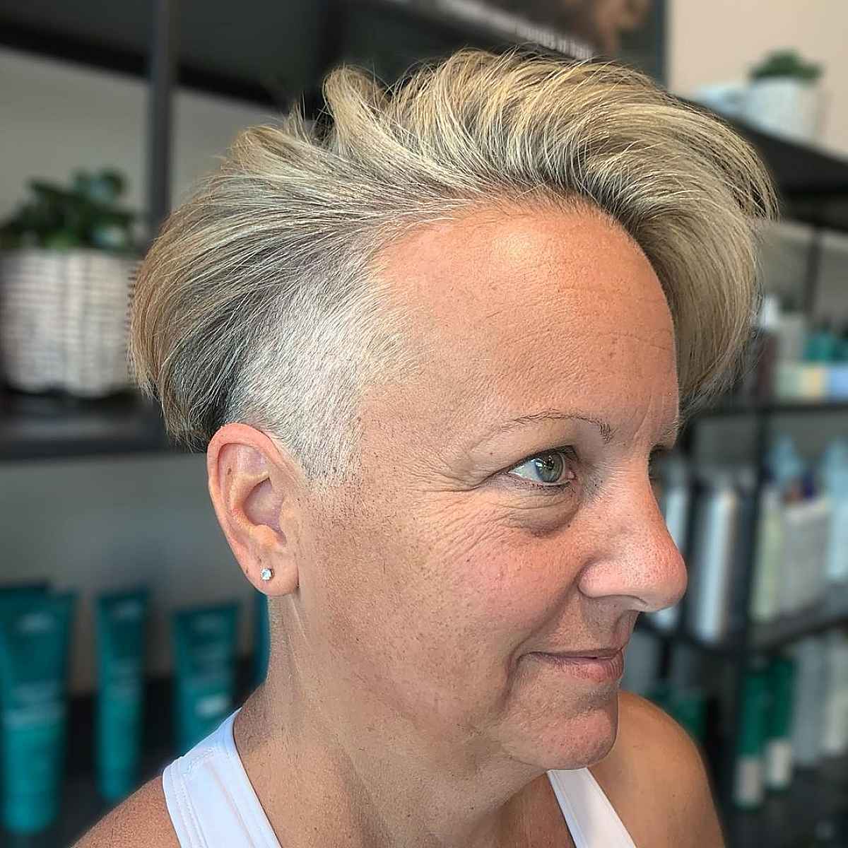 Cortes espetados de Pixie:penteados ousados ​​e fofos para todas as mulheres 