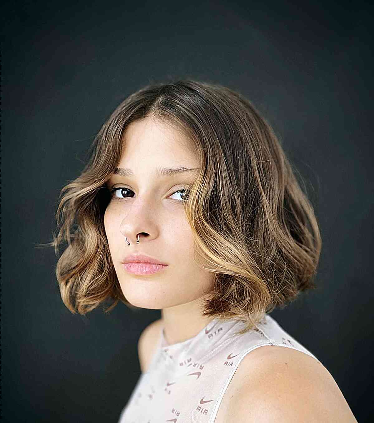 23 cortes de cabelo ondulados na altura do queixo:estilos e dicas para textura praiana 