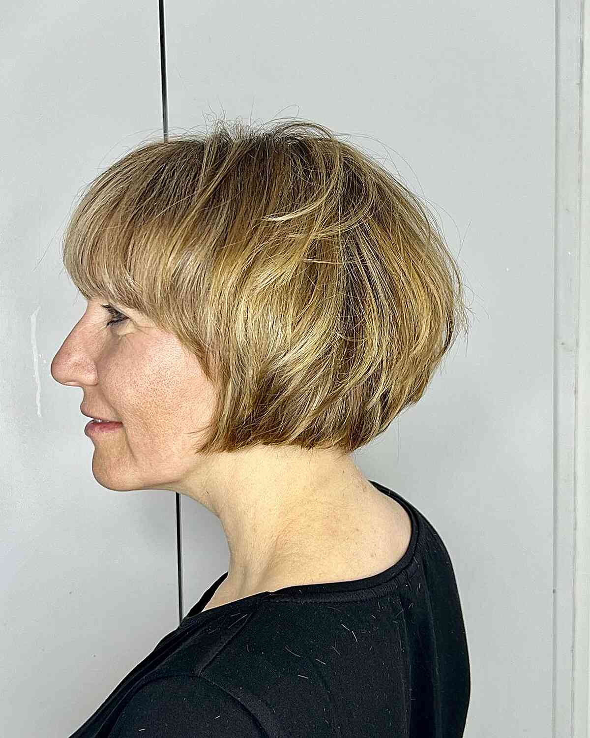 Beste kieferlange Haarschnitte für Frauen über 60:Stile und Tipps 
