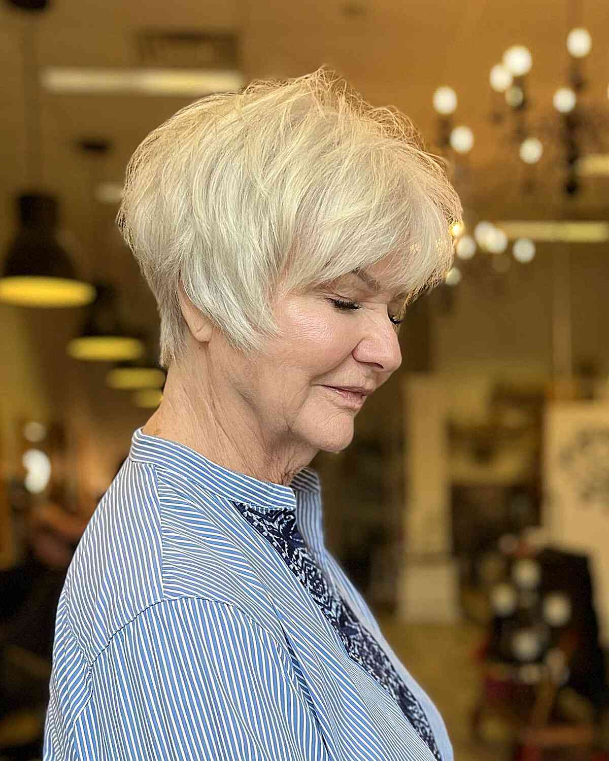 Coupes Pixie élégantes pour les femmes de 70 ans et plus | Styles modernes et anti-âge