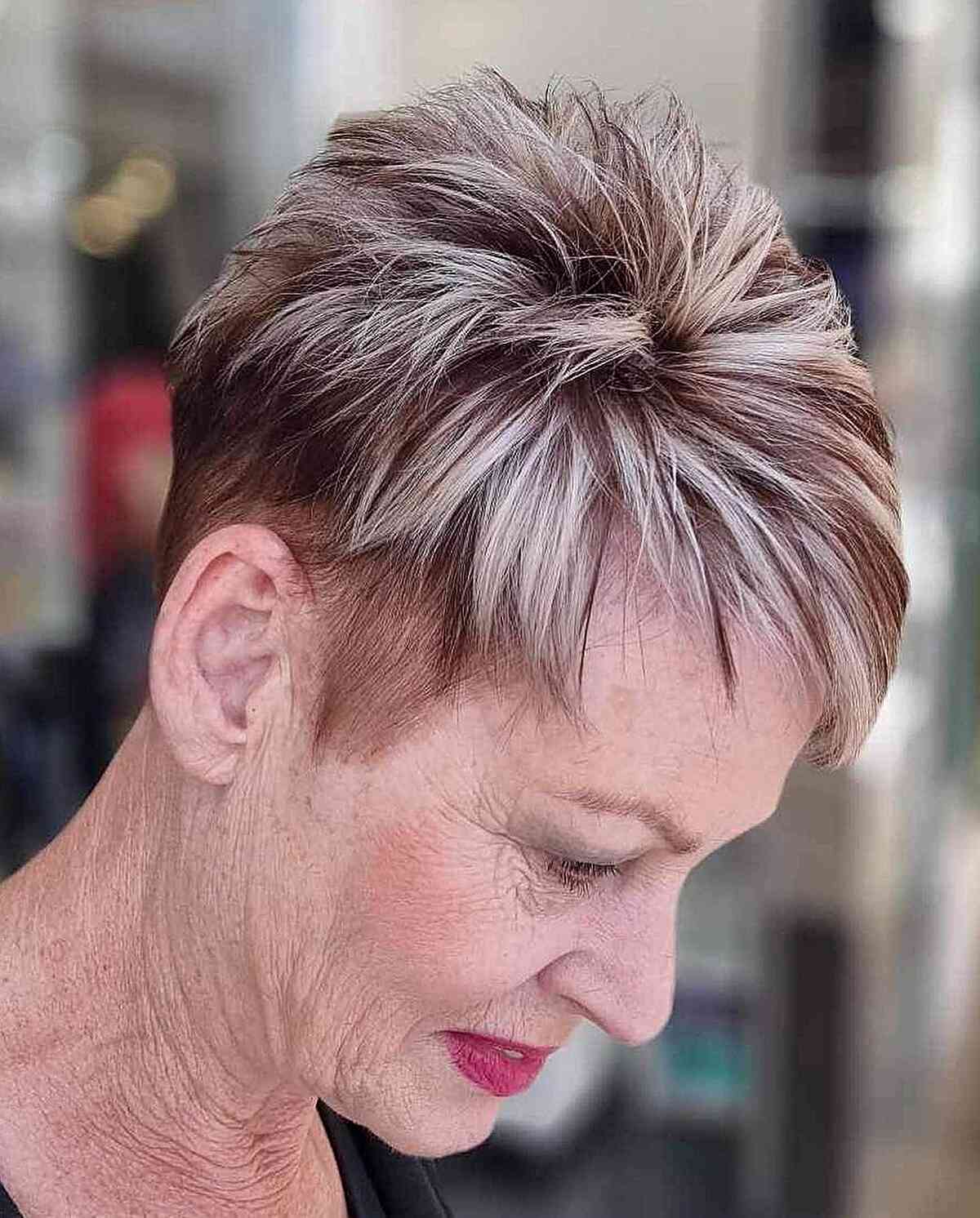 Coupes Pixie élégantes pour les femmes de 70 ans et plus | Styles modernes et anti-âge