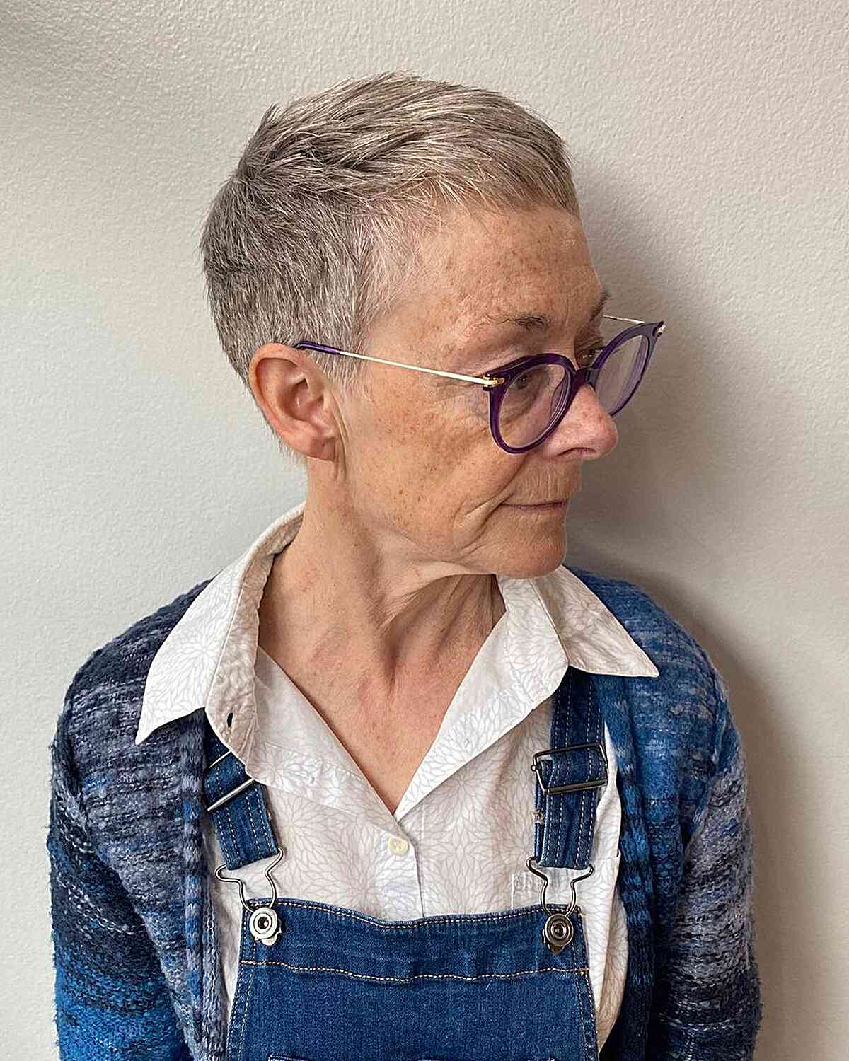 Coupes Pixie élégantes pour les femmes de 70 ans et plus | Styles modernes et anti-âge