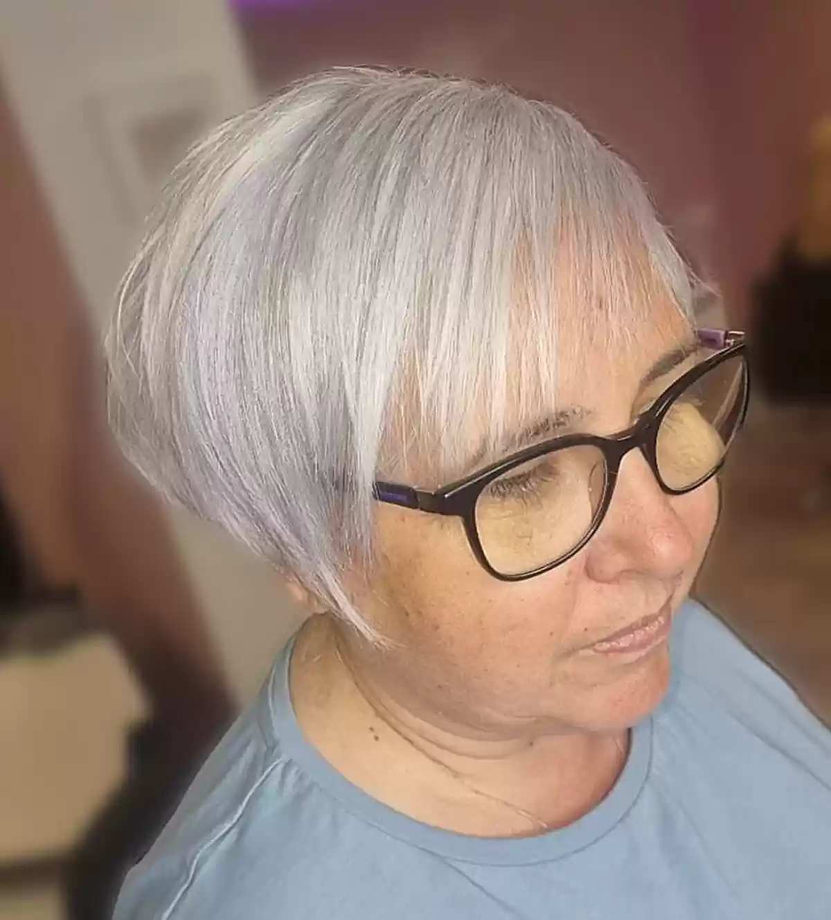 Coupes Pixie élégantes pour les femmes de 70 ans et plus | Styles modernes et anti-âge