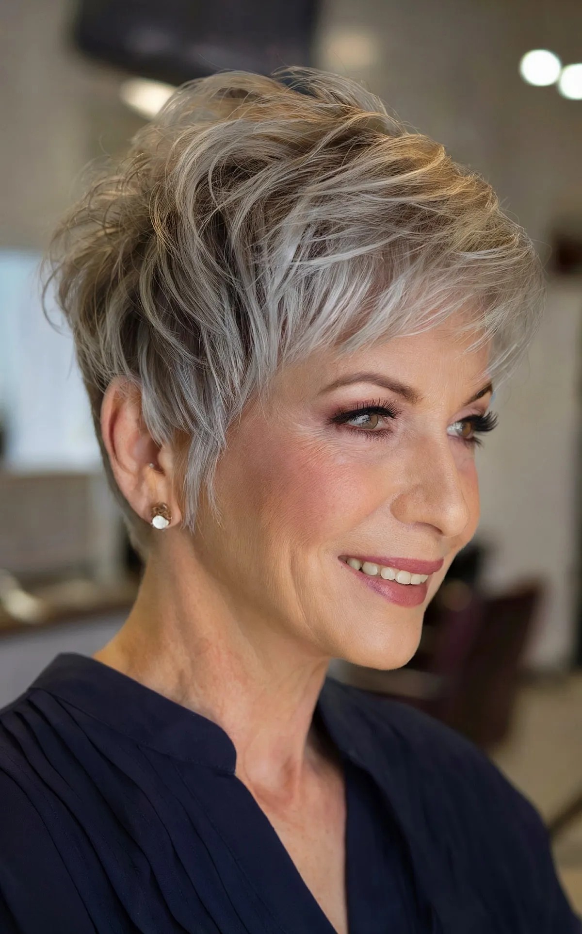 Meilleures coiffures Pixie Shag pour les femmes de plus de 70 :50 looks flatteurs