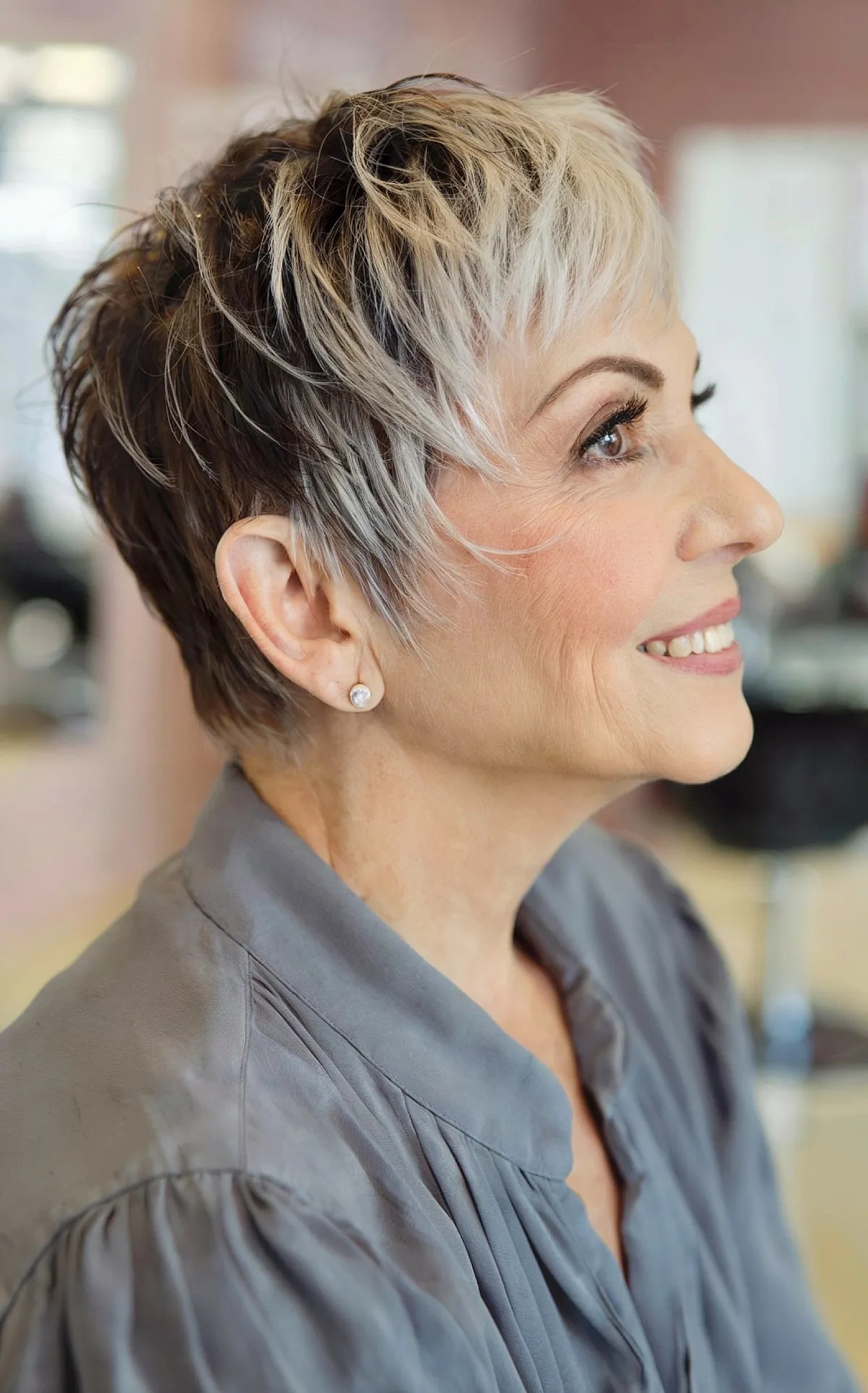 Meilleures coiffures Pixie Shag pour les femmes de plus de 70 :50 looks flatteurs
