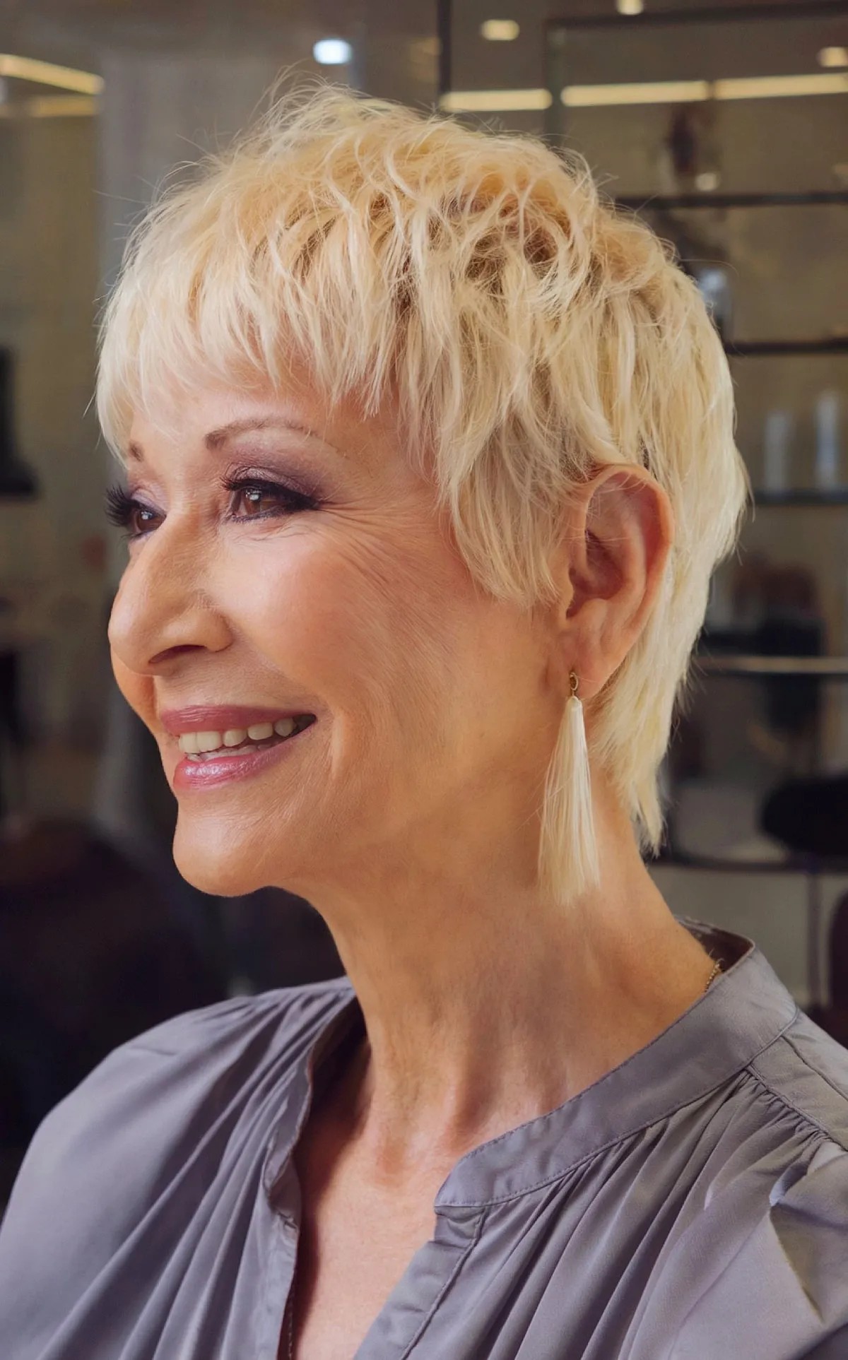 Meilleures coiffures Pixie Shag pour les femmes de plus de 70 :50 looks flatteurs