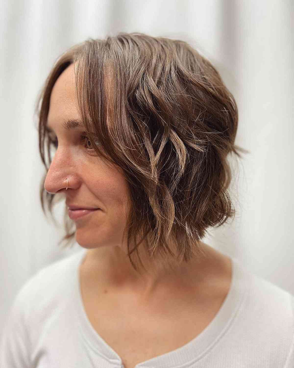 Cortes de pelo en capas hasta la barbilla:23 ideas elegantes para una apariencia moderna