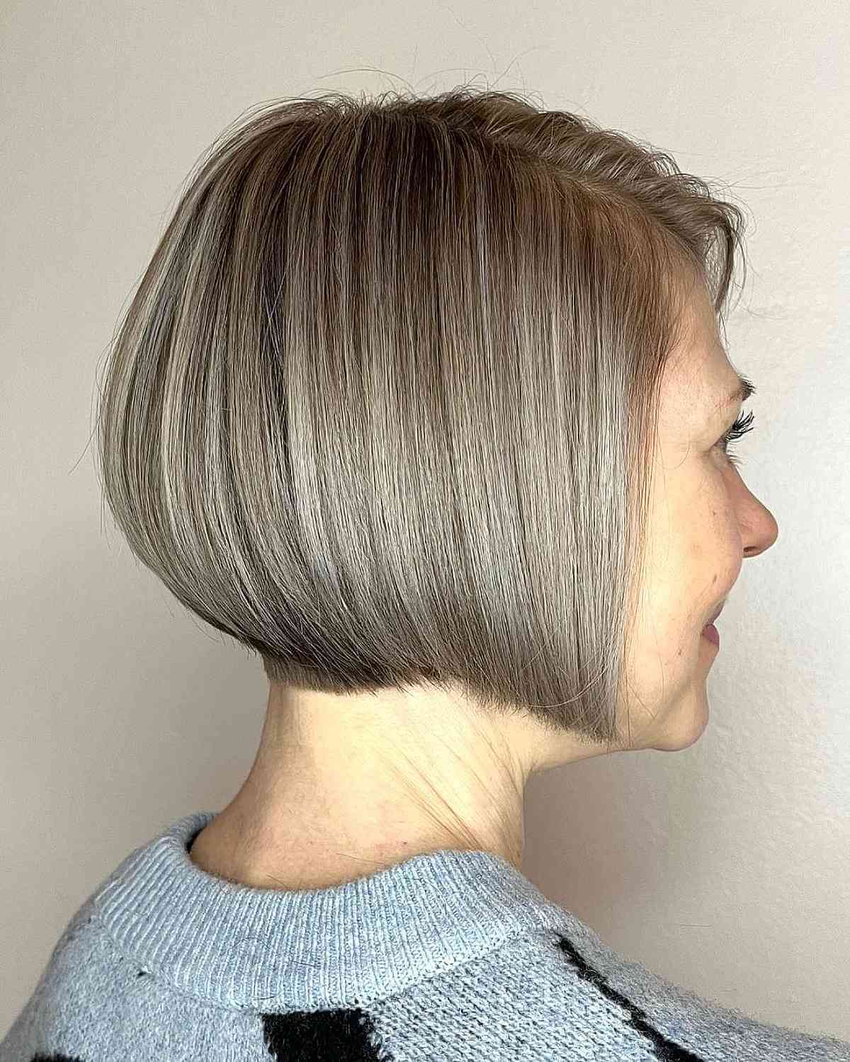 Coupes de cheveux courtes et élégantes pour les femmes de plus de 50 ans :tendances et conseils