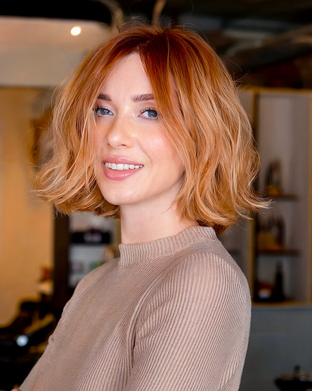 Cortes de cabelo curtos sem corte Bob e Sharp Bob:estilos e manutenção 