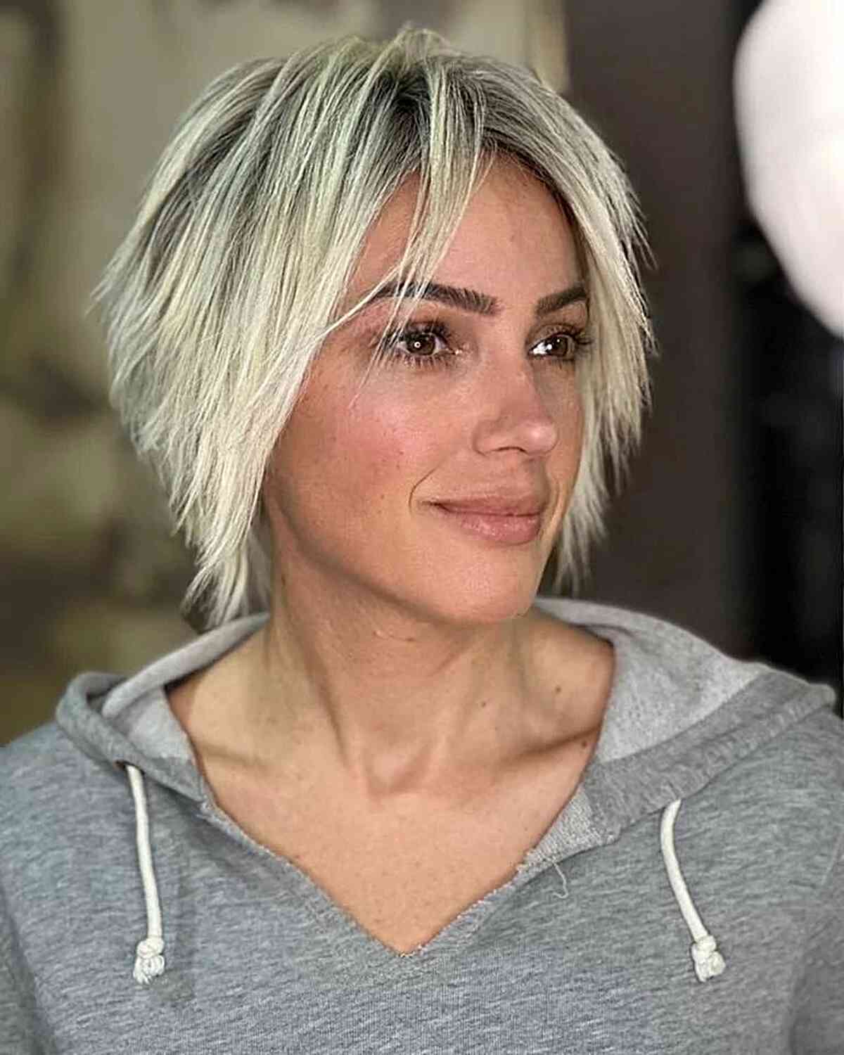 Coupe de cheveux Bixie :styles, conseils et tendances pour 2024