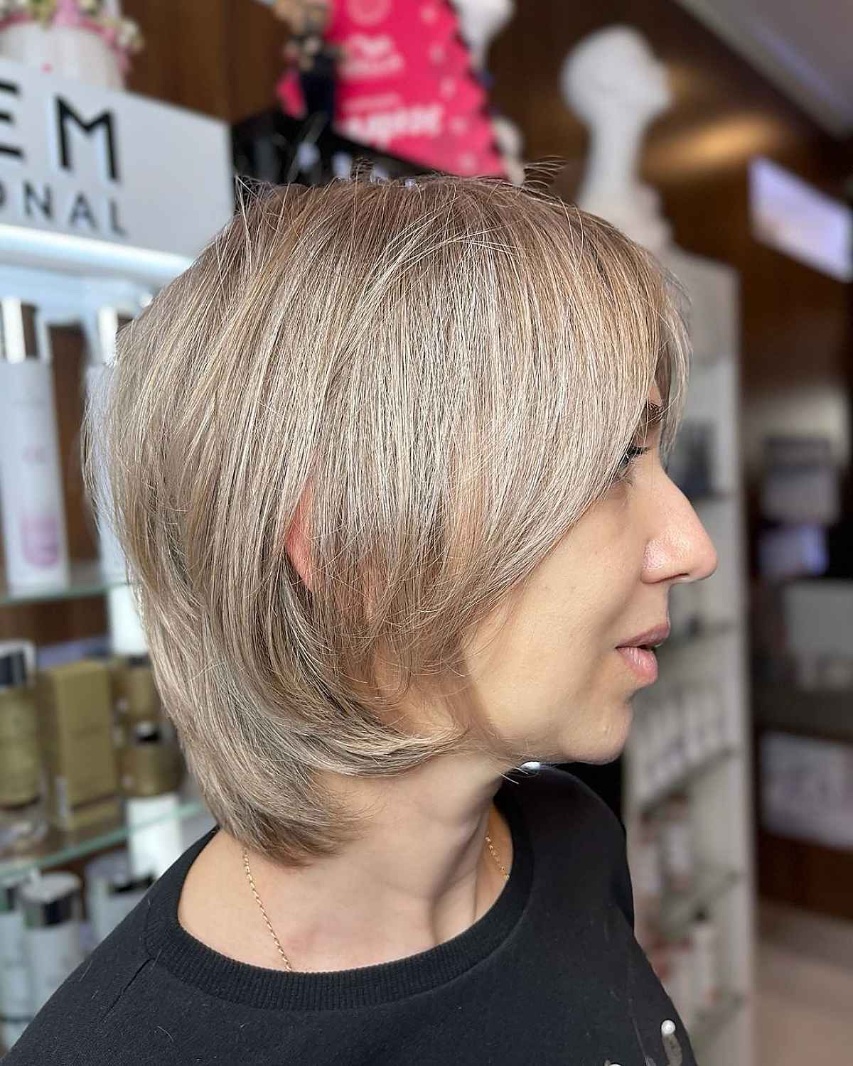 Coupe de cheveux Bixie :styles, conseils et tendances pour 2024