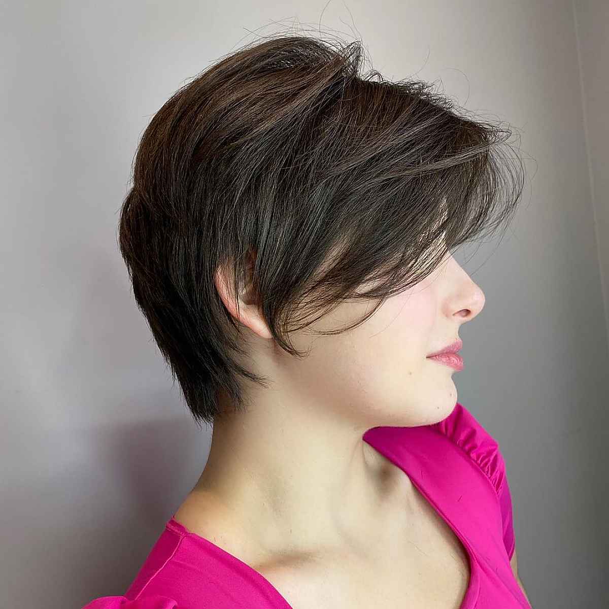 Coupe de cheveux Bixie :styles, conseils et tendances pour 2024