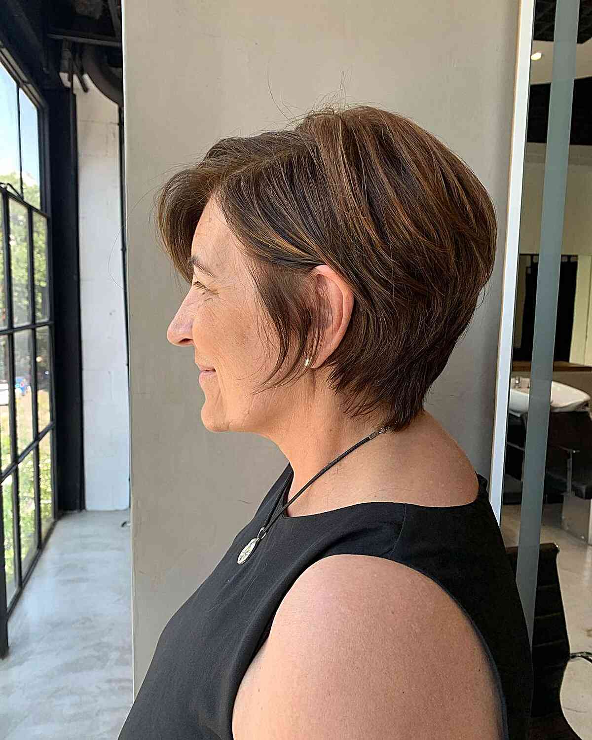 Cortes longos e modernos de Pixie para mulheres com mais de 50 anos:29 ideias elegantes 